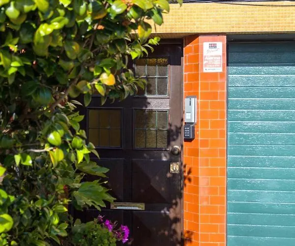 Pensión Ih Apartments, Studios&suites