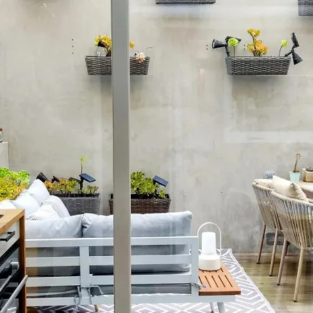 Guest house Ih Apartments, &